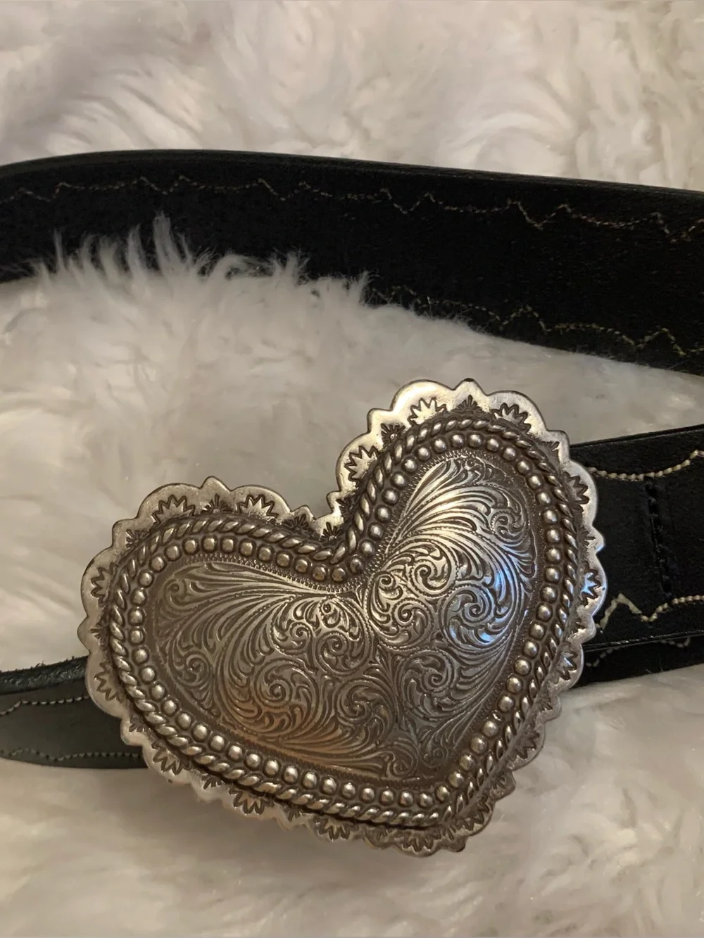 BRIGHTON ladies “Heart of Silver” Vintage belt size Large Gently Preloved